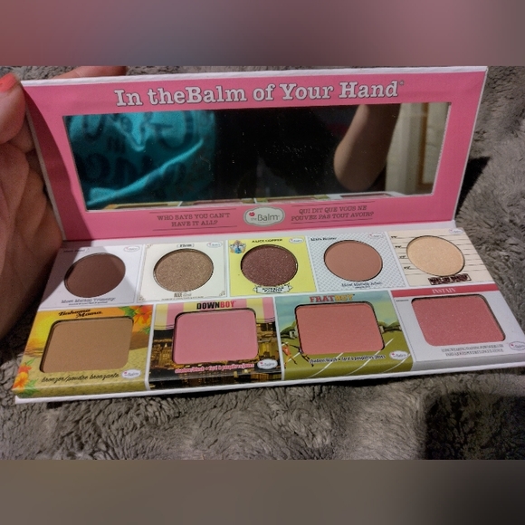 In theBalm of your hands eyeshadow palette NWOT - Picture 2 of 3